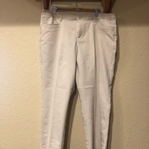 CJ banks Capri pants 16W